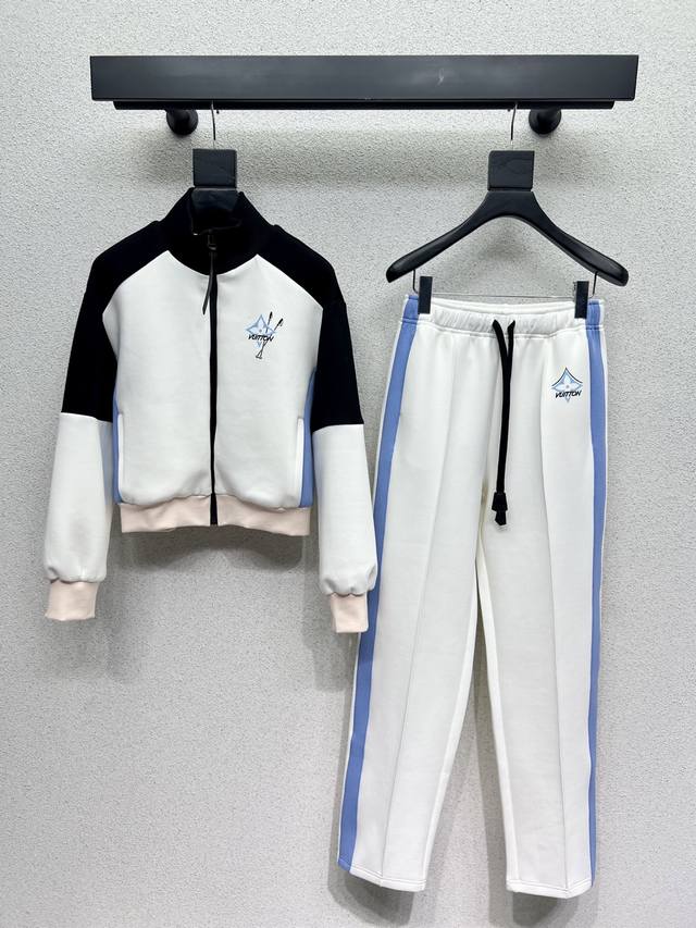 L家撞色休闲套装 时髦低调气质又奢华高级！版型百搭不挑人，做工品质看细节。白富美必入！强烈推荐 高品质 尺码Sml