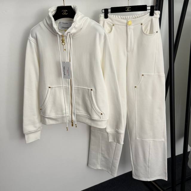 款号20255867 Schiaparelli*新款运动套装，金钥匙拉链长袖立领外套+高腰休闲直筒长裤，白色，黑色，Sml， M码：肩宽45，胸围114，袖长6