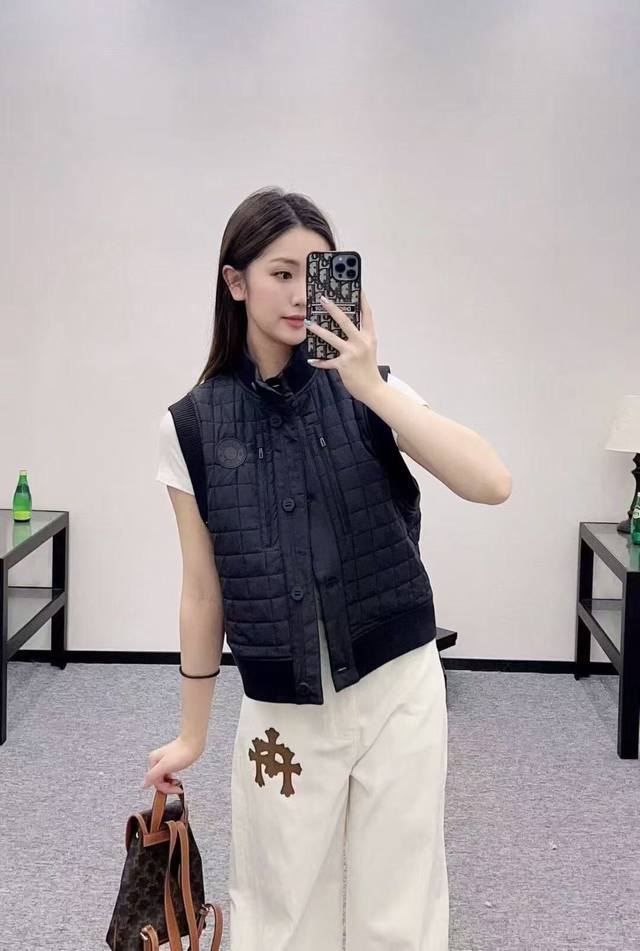 款号20255864 Herme*新款 Logo胶印棉服格子马甲外套，藏蓝色，Sml， M码：胸围106，衣长52；重量：0.495Kg
