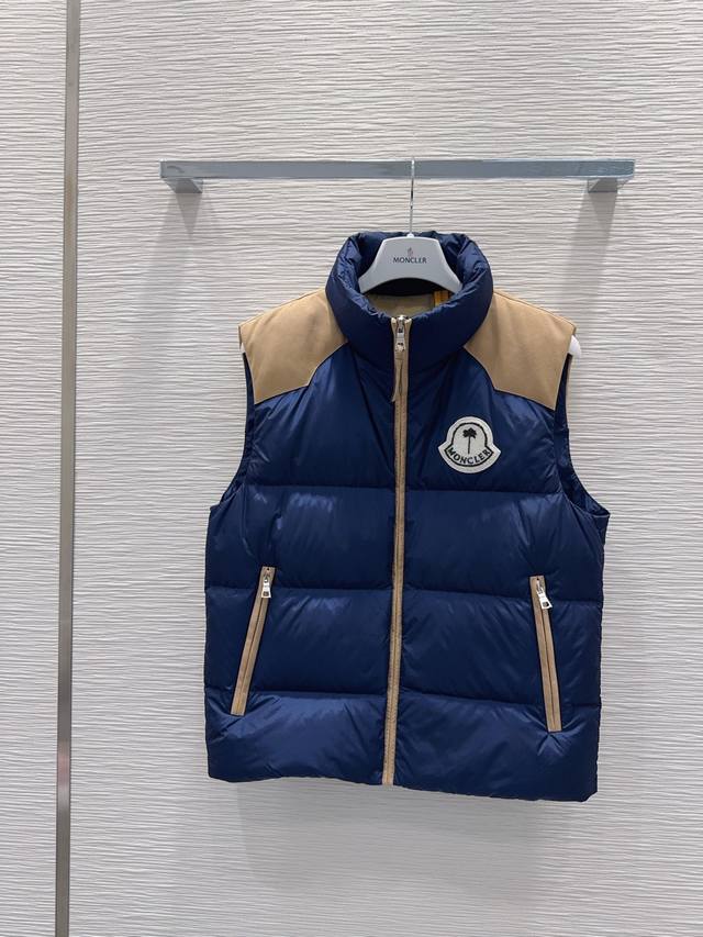 Moncle*R2025Fw新款马甲羽绒 男女同款 90%羽绒 10%羽毛 低调又高级 经典造型 定位立体剪裁 不可多得的一款！ 超保暖 柔软细腻 厚实保暖超有