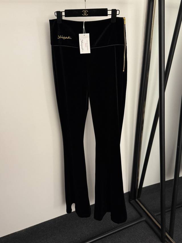 款号20255770 Schiaparelli*新款 Logo刺绣 侧边拉链高腰喇叭丝绒长裤，黑色，S-Xl， M码：腰围76，长120；重量：0.490Kg