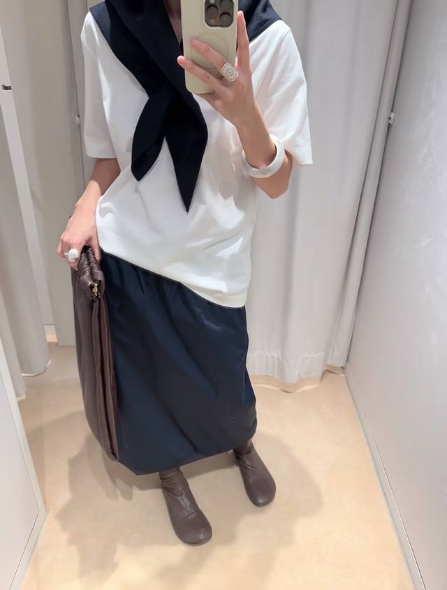 裙子 T恤 No Name上新 一片式系带开叉半身 后开叉珠链拼接显瘦U领宽松短袖T恤。码数Sml