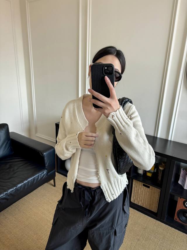 No Name上新 Mm6秋冬新款破洞针织浆点开衫 码数Sml