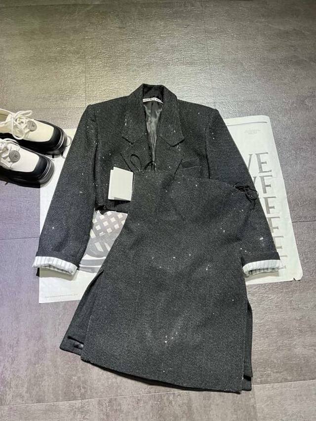 西服 裙 原版开发 25年Alexanderwan*亚历山大王人造水晶烫钻方领迷你连衣裙出货，顶级版本，原版开发，一个系列出货，注意对比区别，钻也是对版的，烫钻