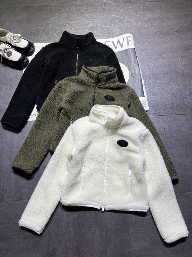 Burberr*巴宝莉 女士 小件三色Cropped Fleece 夹克外套出货，双拉头设计，轻薄款，搭配工装裤，卫裤都很绝，博丽官网款，大量现货出，三色Sml