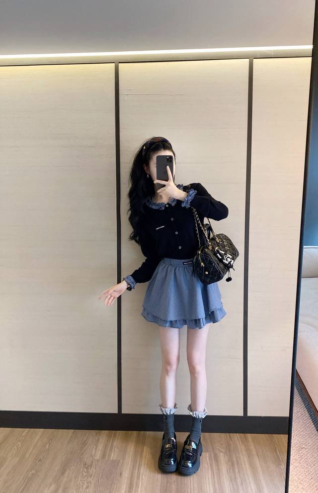 套装 Miumi*减龄荷叶边拼接格子针织外套荷叶边短裙套装。Sml
