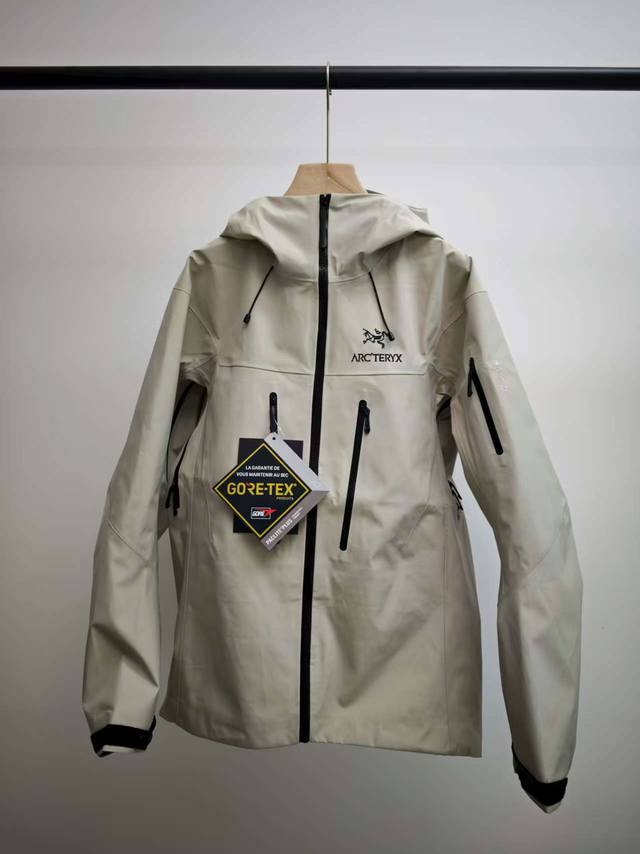 款号D40 顶级版本 区别通货 Arcteryx始祖鸟 系列 Alpha Sv 第6代 Alpha系列 刺绣Logo图案休闲运动连帽拉链硬壳防水夹克 秋季 男款