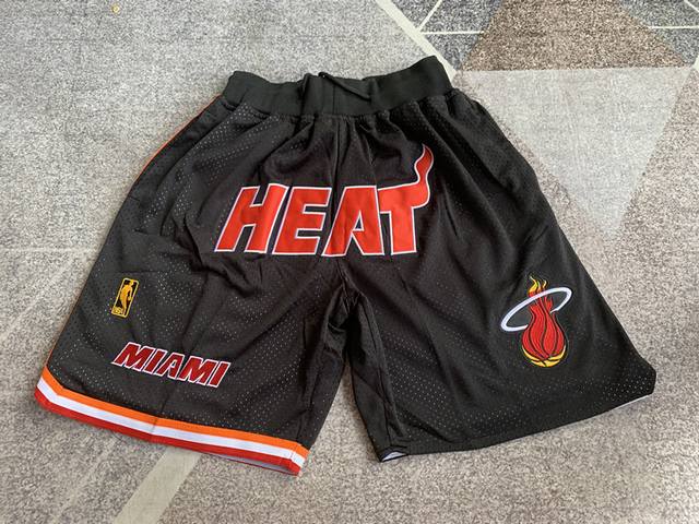 款号K02 顶级刺绣版本 白底细节图 Just Don Nba Miami Heat Team Shorts 贾斯顿 Nba 迈阿密热火队 刺绣球裤 篮球短裤