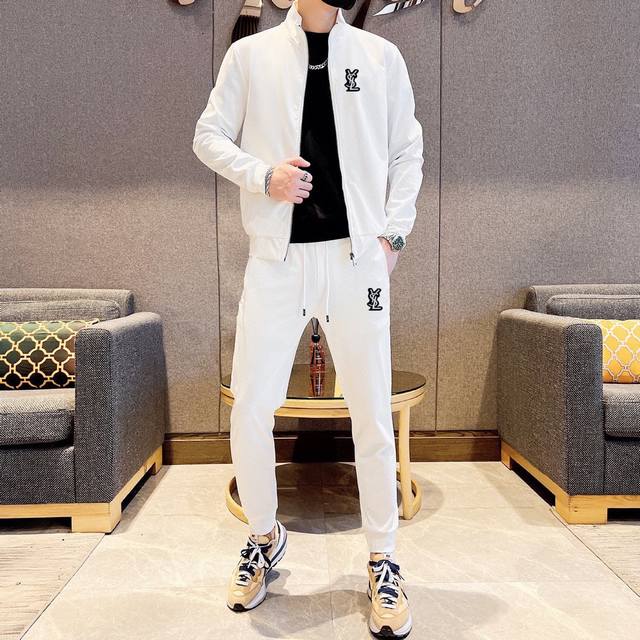 Ysl圣罗兰 胖子福音 爆款套装来袭 专注官网原版 2025全新爆款开衫卫衣套装 原单狠货倾注顶级设计师的精心之作 就为一个贴合、完美的上身效果 全天然优质罗马