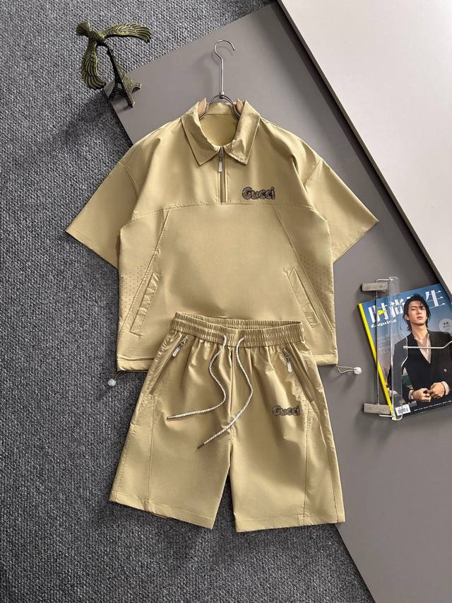 古驰2025新款夏季休闲套装，细节精致高级，高级感满满。定制高端液氨棉面料，上身挺括有型，舒适不紧绷。干净利落的剪裁都市风十足，穿上心情就好，高端潮流时尚人士首