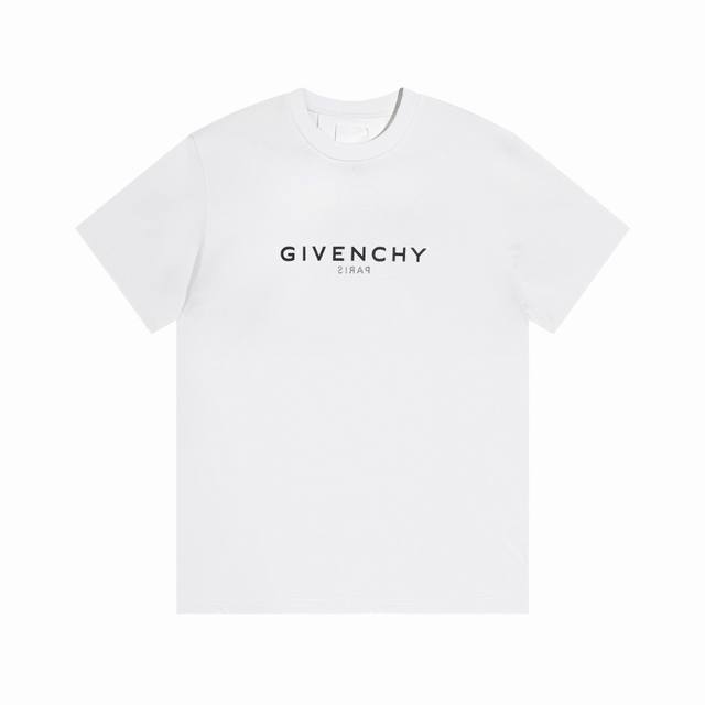 Givenchy 纪梵希 Ss春夏新款字母绣花T恤 饱满的刺绣，市场这种绣花普通机器是绣不出来的 刺绣内里烫贴亲肤薄膜 防止刺绣扎身 前经典Logo 立体刺绣配