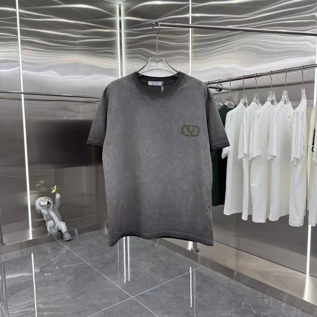 华伦 2025秋冬新款 320克定制面料 圆领短袖 马毛+烫钻 男女同款宽松版 S M L Xl Xxl 五个码 颜色 黑色 白色 洗水紫 洗水灰