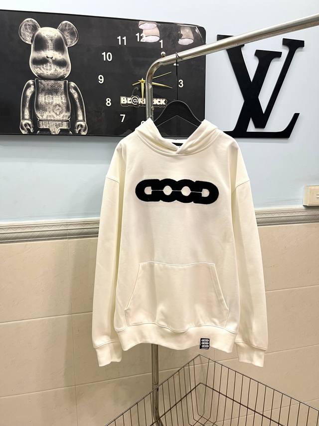 款号226 Good Brand 2025Ss新款毛巾绣标识地图连帽卫衣 前后采用毛巾绣工艺 上身高端百搭 高版本可随意对比 男女同款 三标齐全 颜色:黑色白色