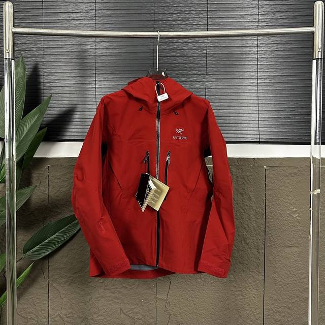 特价 只有L 10送清洗剂 款号：Dj1 Arc'teryx始祖鸟 Alpha Sv 第7代 硬壳连帽冲锋衣 防风 防水 透气 功能性外套 户外 登山服 采用经