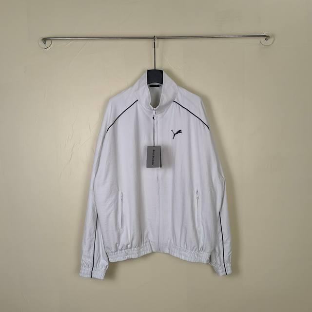 Blcg X Puma彪马 Puma Tracksuit Jacket In Cream 25Fall 联名合作款豹子Logo胶印+奶油色科技面料运动夹克冲锋衣