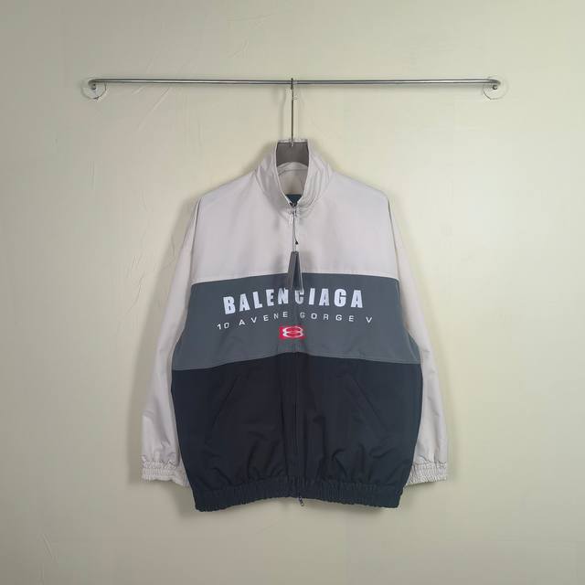 30 Blcg Unity Sport Zip-Up Jacket In Heather Grey25新款校园Look运动套装夹克外套，黑白灰经典色的上衣，简约