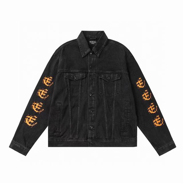 Blcg. Heavy Metal Hoodi 火焰梵文徽标Logo印花洗水做旧纽扣夹克牛仔外套 订制原版字母Logo五金钮扣 颜色:黑色 卡其色 码数: 1