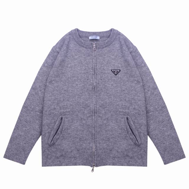 Prada 普拉达Prada提花针织毛衣外套 新款市面1:1最高版本复刻 原版开发 定智针织面料工艺处理 绝非市场羊毛成分通过水洗做出来的手感效果厚实感十足 质