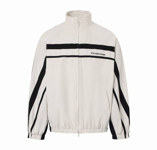 独家供应 Blcg 25Fw 撞色拼接夹克外套 面料采用高品质的Pet切片聚酯纤维作为纺丝原料，确保其具有稳定的化学和物理性能，采用高速纺丝工艺，将Pet切片通