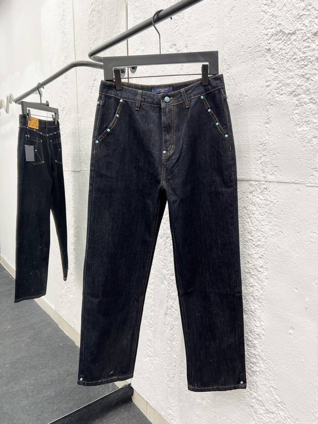 款号：H982 Antidote Worldwide 艾热同款绿松石彩石撞钉深蓝A字直筒裤牛仔裤 男女同款 不同水洗质感的款式，对腿细腿粗人士十分友好，微喇的版