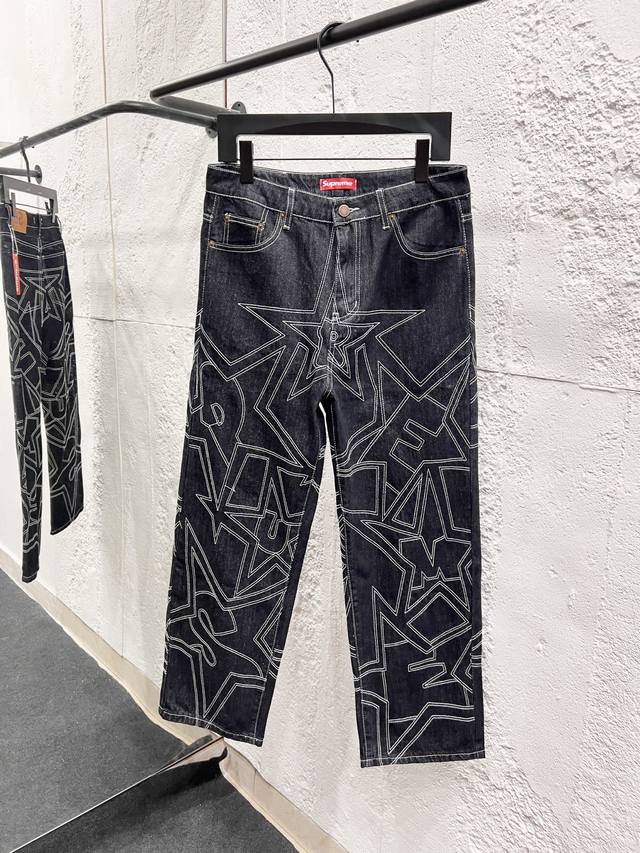 款号：H941 Supreme Ss25 星星明线休闲宽松牛仔牛仔裤 男女同款 顶级天花板品质 不同水洗质感的款式，对腿细腿粗人士十分友好，直筒修身的版型十分修