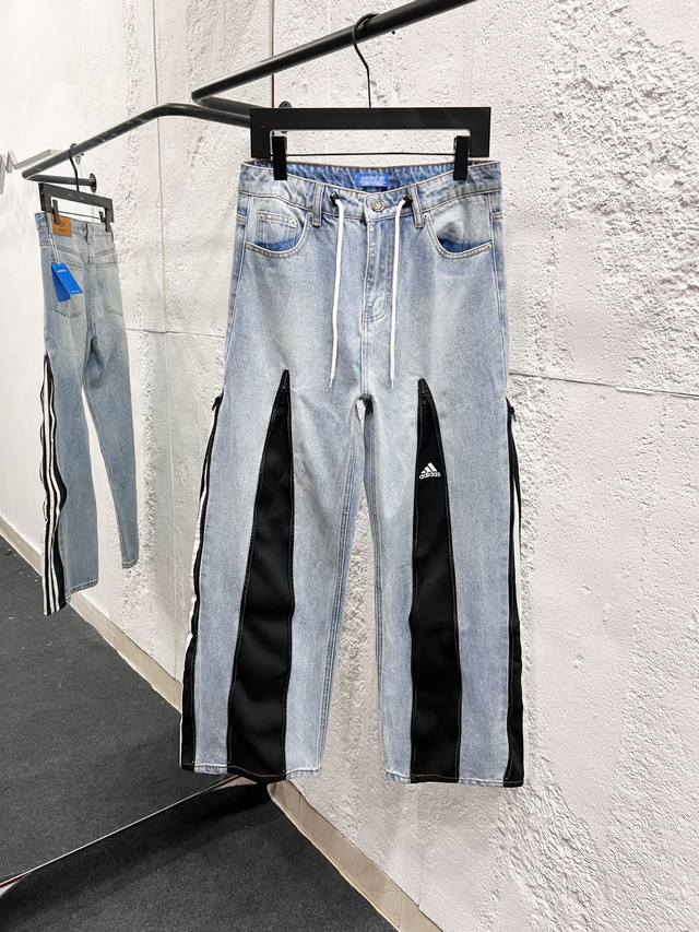 款号：H933 Adidas Dance 解构牛仔 拼接设计百搭休闲中腰牛仔裤 男女同款 复古顶级天花板品质 不同水洗质感的款式，对腿细腿粗人士十分友好，直筒修