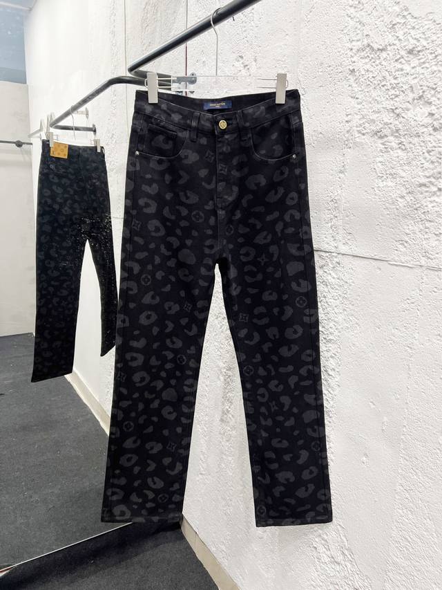 款号：H900 Louis Vuitton & 路易威登 Lv经典满印Logo牛仔裤 原版采购开发版型工艺制作高版本 采用水洗牛仔面料 经过特殊的洗水工艺 扎染