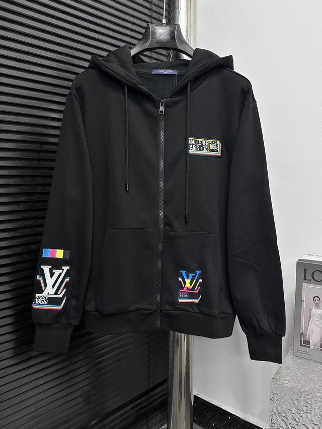Louis Vuitton 路易音乐人乐队喷绘印花拉链连帽 采用500克纯棉毛圈面料 原版原标，重工喷绘印花 久穿久洗不变形 梭罗纳记忆螺纹下摆 最大可穿200