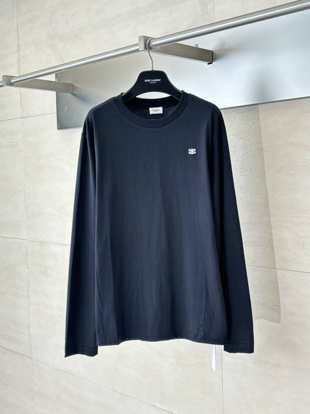 Celin* 赛琳 凯旋门刺绣圆领长袖T恤 甄选纯棉面料，整件做法采用三针五线工艺 领口-肩缝-袖缝-压双线 圆领长袖版型，做工精致，细节到位 三标齐全 Siz