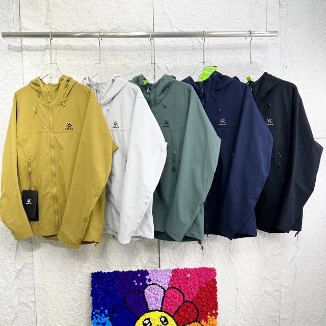 02500200400 原标芯片版 凯乐石Kailas M8 连帽软壳拉链外套 户外顶流产品 男女同款 定织原版一致的面料 颜色 外部和内里成分形状均一致，外层