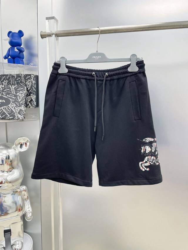 Bbr 巴宝莉 2025夏季新款马术战马印花短裤 Ss 高级定制面料透气面料 透气弹力舒适度极高，细节无可挑剔，顶级辅料配备，原版Logo设计理念，手感细腻柔软