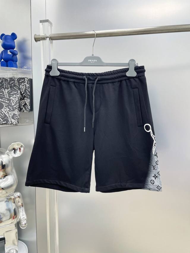 Lv 路易 2025夏季新款剪刀老花字母印花短裤 Ss 高级定制面料透气面料 透气弹力舒适度极高，细节无可挑剔，顶级辅料配备，原版Logo设计理念，手感细腻柔软