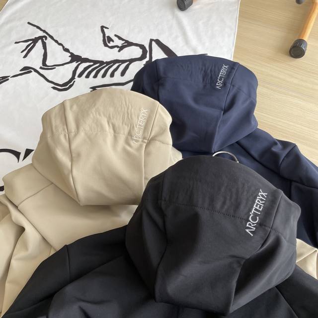 细节图 品质外套Arc'teryx 始祖鸟三色Gamma Hoody男女防风户外运动连帽防风刺绣软壳外套上衣 傲视全网，最新科技面料， 全身压胶技术内里绒面，今