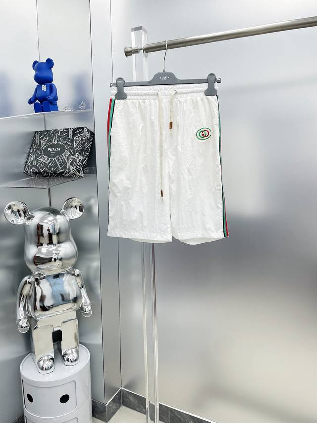 古驰 2025夏季防晒衣短裤套装，海外专柜同步 轻薄高品质面料奢华高级定制 任何人都可以轻松驾驭，客供进口聚纤维面料 手软舒适有型 吸汗透气 ，外贸公司订单，N