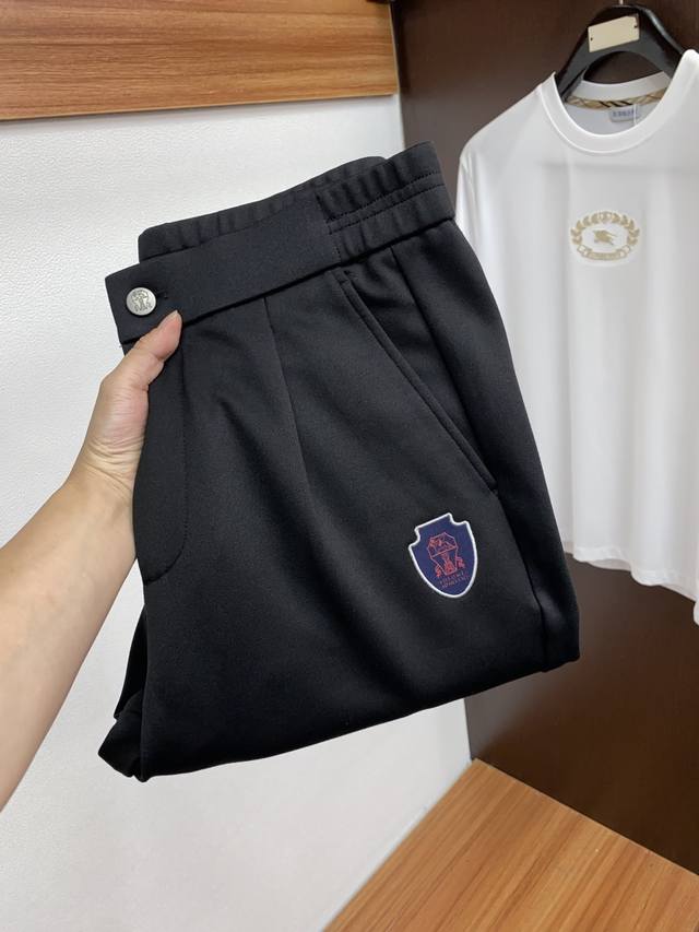 Bc 2025Ss早秋冬新品 丝光加厚纯棉面料男士运动休闲裤 每季必出的类型，无需质疑的热卖王牌单品，符合四季最佳的搭配色号 整体的风格延续了Slp的基调，通体