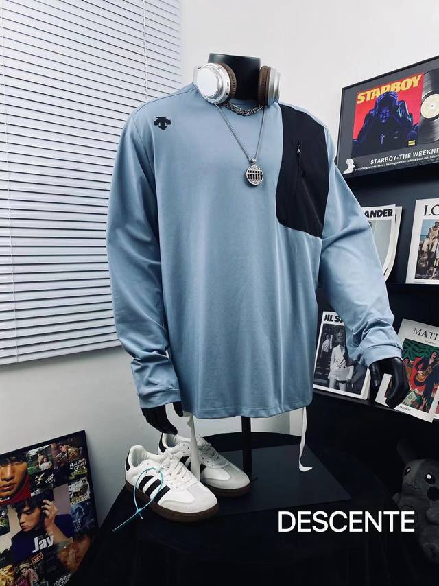 Descente迪桑特半拉链小口袋高版本休闲运动衣 7A级面料柔软细腻 扛菌黑科技 不得不推荐一款非常受欢迎的硬货！三标齐全 专用包装袋 面料有型 更有质感 口