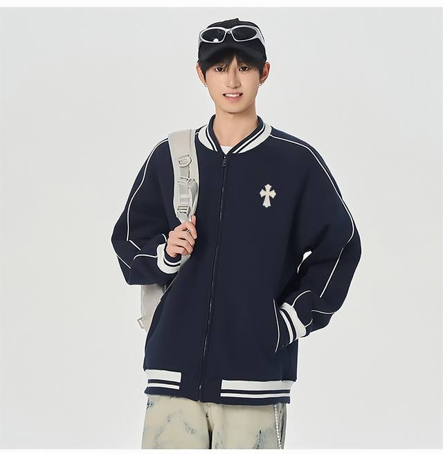 高品质克罗心25Ss秋季三色新款卫衣开衫男韩版潮流上衣 衣服版型宽松 细节完美 梭织面料耐磨耐脏 立体裁剪宽松版型 立体皮标反复水洗不会开裂脱落 男女同款情侣款