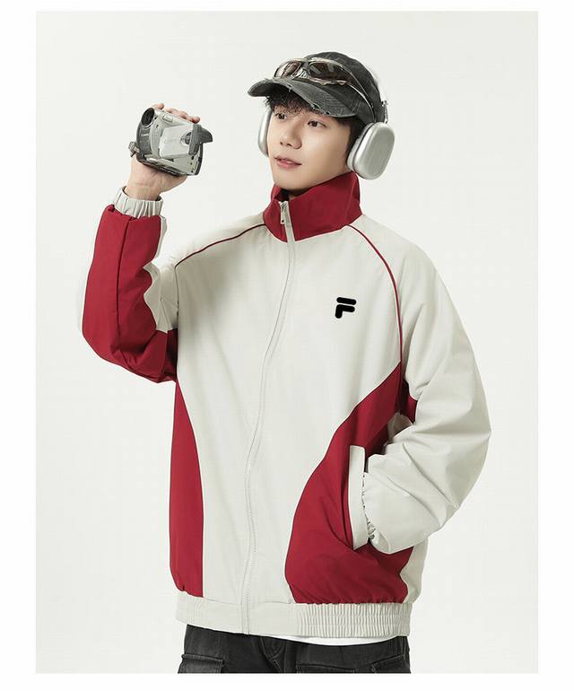 高品质斐乐25Ss秋季二色新款外套男潮流帅气夹克 衣服版型宽松 细节完美 梭织面料耐磨耐脏 立体裁剪宽松版型 立体硅胶标反复水洗不会开裂脱落 男女同款情侣款 颜