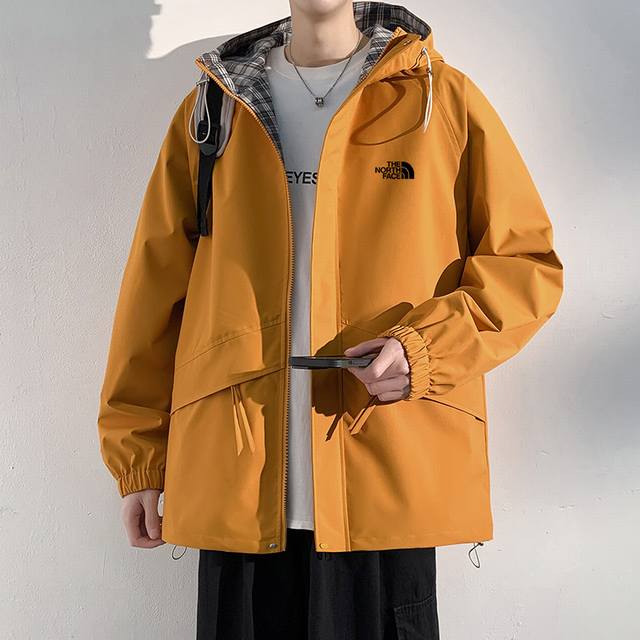 高品质北面25Ss秋季四色新款韩版潮流帅气夹克 衣服版型宽松 细节完美 梭织面料耐磨耐脏 立体裁剪宽松版型 立体硅胶标反复水洗不会开裂脱落 男女同款情侣款 颜色