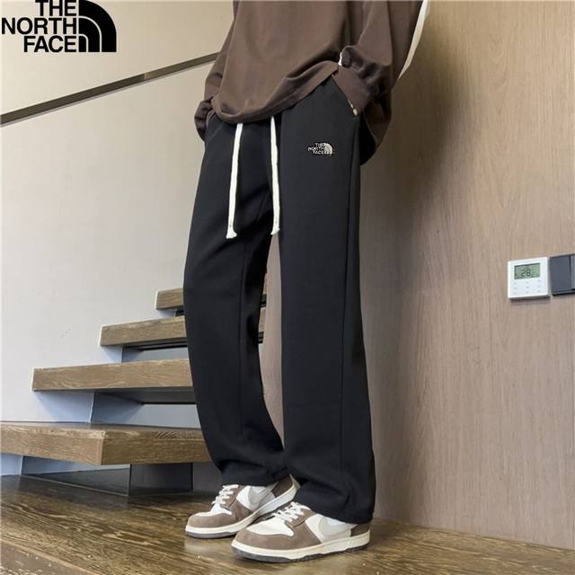 北面The North Face秋季新款，男女同款松紧腰百搭高品质针织棉时尚运动裤，男士直筒裤，卫裤 裤子版型宽松 细节完美 水洗牛仔面料耐磨耐脏 立体裁剪宽松