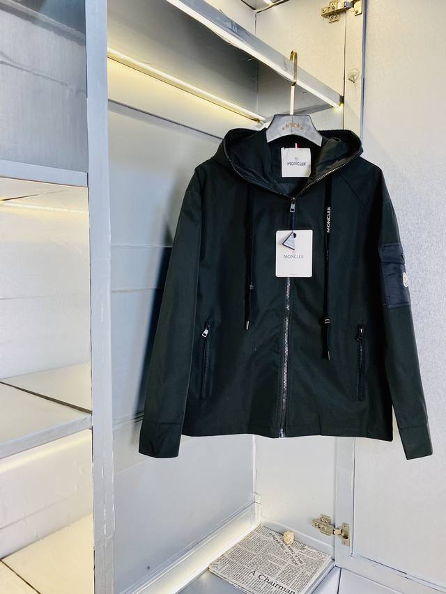 官网原单货 可穿190斤蒙口Moncler 2025春款！新款外套夹克防风衣 高版本高品质 原版面料网红明星同款 开模定制五金辅料 感非常舒服 超级百搭好看的一