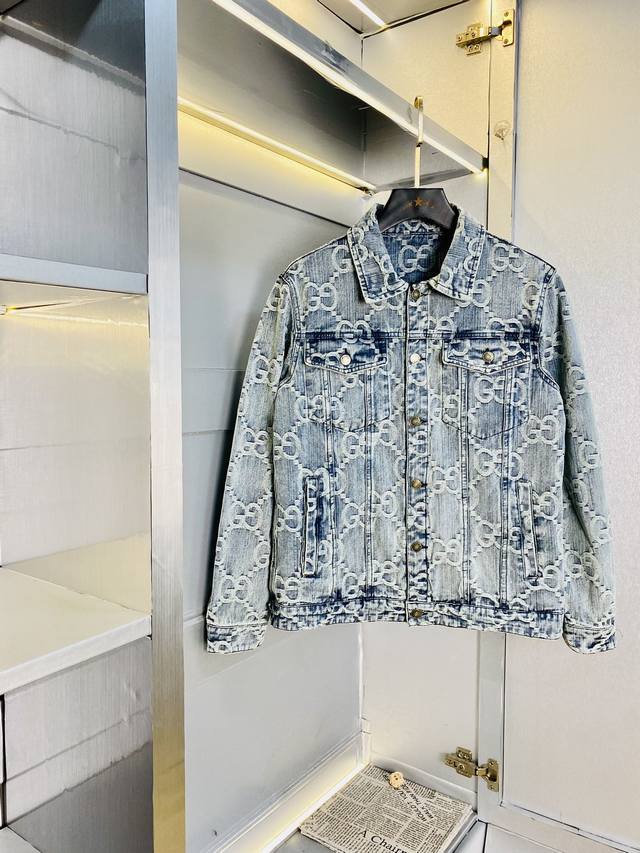 官网原单货 可穿190斤古奇Gucci 2025早春款！新款牛仔外套牛仔夹克 高版本高品质 原版面料网红明星同款 开模定制五金辅料 感非常舒服 超级百搭好看的一
