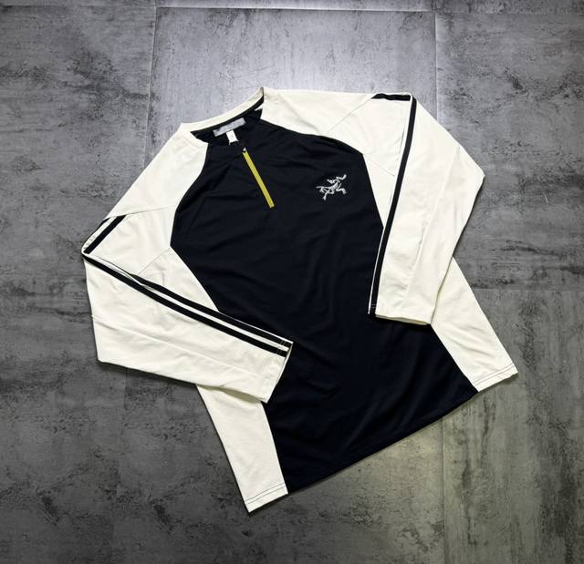 新款上架 始祖鸟拼接2025系列秋季新品系列情侣卫衣 面料采用速干棉质材质 手感舒适 不褪色 手感 品质一流 顶级品质 原版一比一复刻 随意搓洗不开裂 不褪色