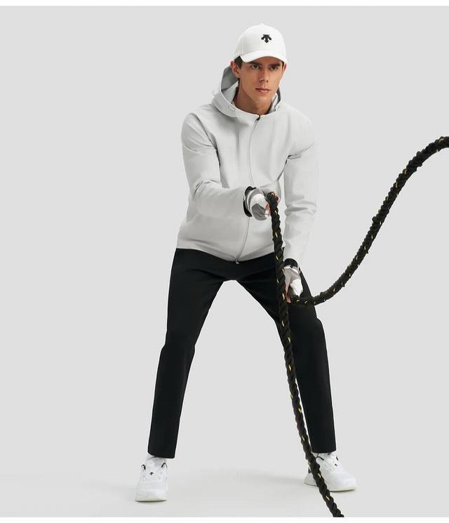 高品质，雪梨纸精包装 Descente迪桑特25秋季新品！代工厂P出品！男士顶尖软壳户外运动训练冲锋衣外套！品相一级棒！客供五金面料！全天候户外运动训练徒步登山