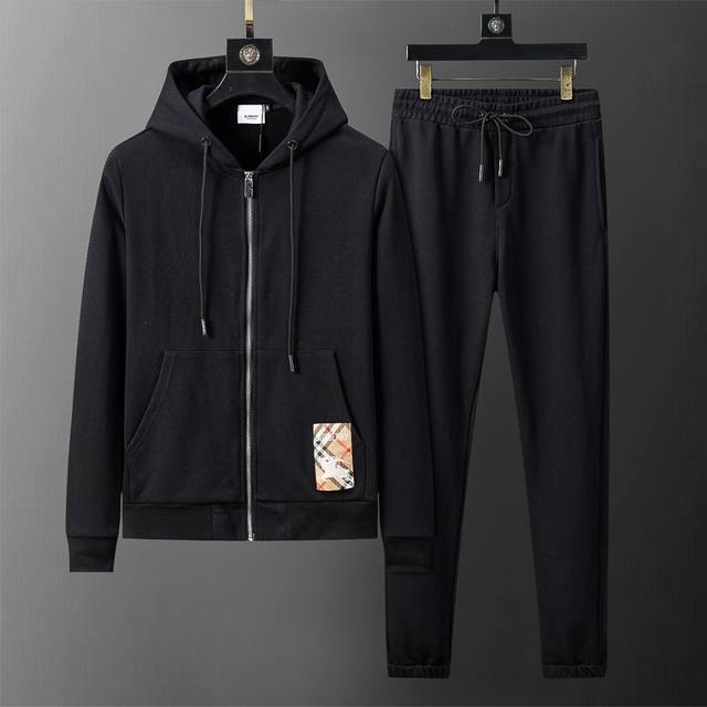 Mi 2640年秋冬新款连帽运动套装，官网同步 380克重纯棉大卫衣面料 款式时尚大气 做工严谨 走线工整 上身效果好 原版定做五金拉链 现货M-3Xl 381