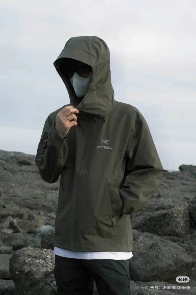 刺绣款 高品质，雪梨纸精包装 Arc’Teryx始祖鸟25秋季新品！Beta Lt男女情侣款Gore-Tex防风防水户外运动全压胶连帽冲锋衣！掌柜力荐！太赞啦！