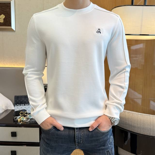 爱玛仕 2025Ss秋季大爆新款，最高版本时尚套头羊绒卫衣T恤、每年必出的经典之作。受各大明星的青睐推崇，精选高端欧棉混纺面料，重工艺制作，原版五金辅料Logo