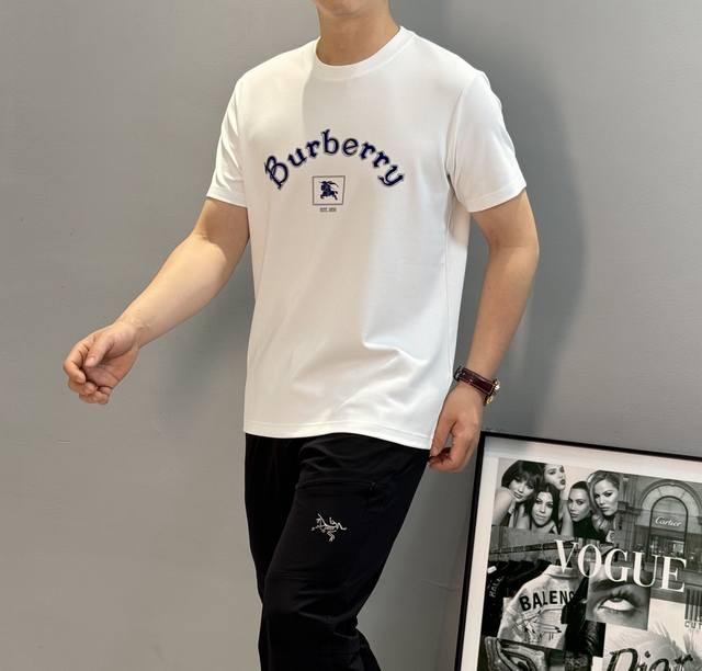 Bbr*巴宝莉25S新款莫代尔T恤.焕新升级百搭基础款，贸易公司出品！！甄选优质有机300G莫代尔棉面料，透气舒适 质地强韧.经久耐穿.胸口采用Burberry