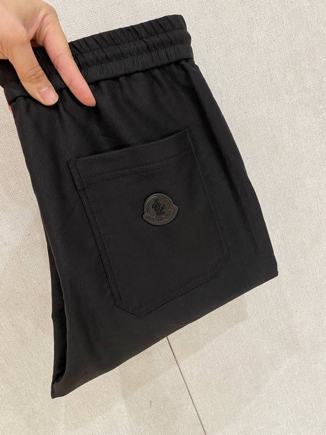 Tu 新款休闲透气休闲裤！重磅定制面料裤子面料扎实上身挺括有型做工极其考究，不挑人百搭款最高规格，时尚个性的设计风格！可谓是街头潮流典范！M-3Xl