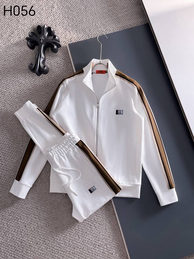 Nina 顶级版本！2025早春新款男士拉链卫衣套装卫裤、商务休闲款！！重在面料！婴儿肌肤般的柔滑！！客供定织料，入手便知极具柔滑面料，手感柔软亲肤，上身挺括有